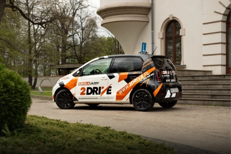VW UP! używany do nauki jazdy w szkole 2Drive w Krośnie